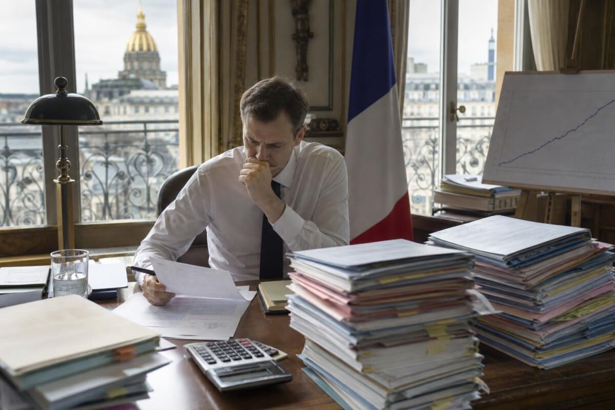 découvrez les enjeux du budget 2027 sous le gouvernement lecornu, confronté à la hausse de la dette, au risque de censure parlementaire et à la nécessité de préserver le pouvoir d’achat des français.